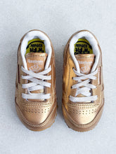 Load image into Gallery viewer, Reebok Classic Gold Trainers - UK Infant Size 4
