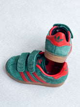 Load image into Gallery viewer, Adidas Gazelle Trainers - UK Infant Size 5
