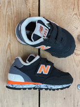 Load image into Gallery viewer, New Balance 515 Trainers - Infant Size 1.5
