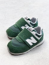 Load image into Gallery viewer, New Balance 574 Sage Green NEW-B Trainers - UK Infant Size 4
