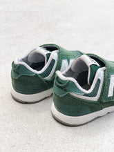 Load image into Gallery viewer, New Balance 574 Sage Green NEW-B Trainers - UK Infant Size 4
