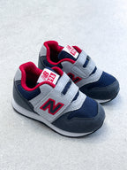 New Balance 996 Grey & Red Trainers - UK Kids Size 4