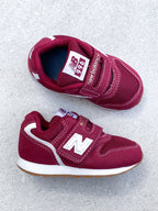 New Balance 996 Burgundy Trainers - UK Kids Size 4