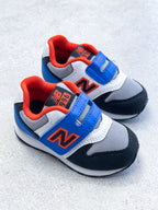 New Balance 996 Blue & Orange Trainers - UK Kids Size 4