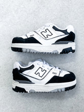 Load image into Gallery viewer, New Balance 550 White &amp; Black Trainers - UK Infant Size 4
