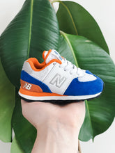 Load image into Gallery viewer, New Balance 574 Grey &amp; Navy Trainers - UK Infant Size 3.5
