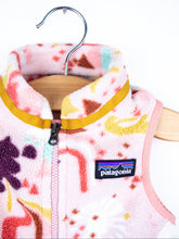 Load image into Gallery viewer, Patagonia Pastel Woodland Fleece Gilet - Age 3-6 months
