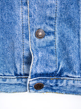 Load image into Gallery viewer, Levi&#39;s Denim Jacket - Age 6 years
