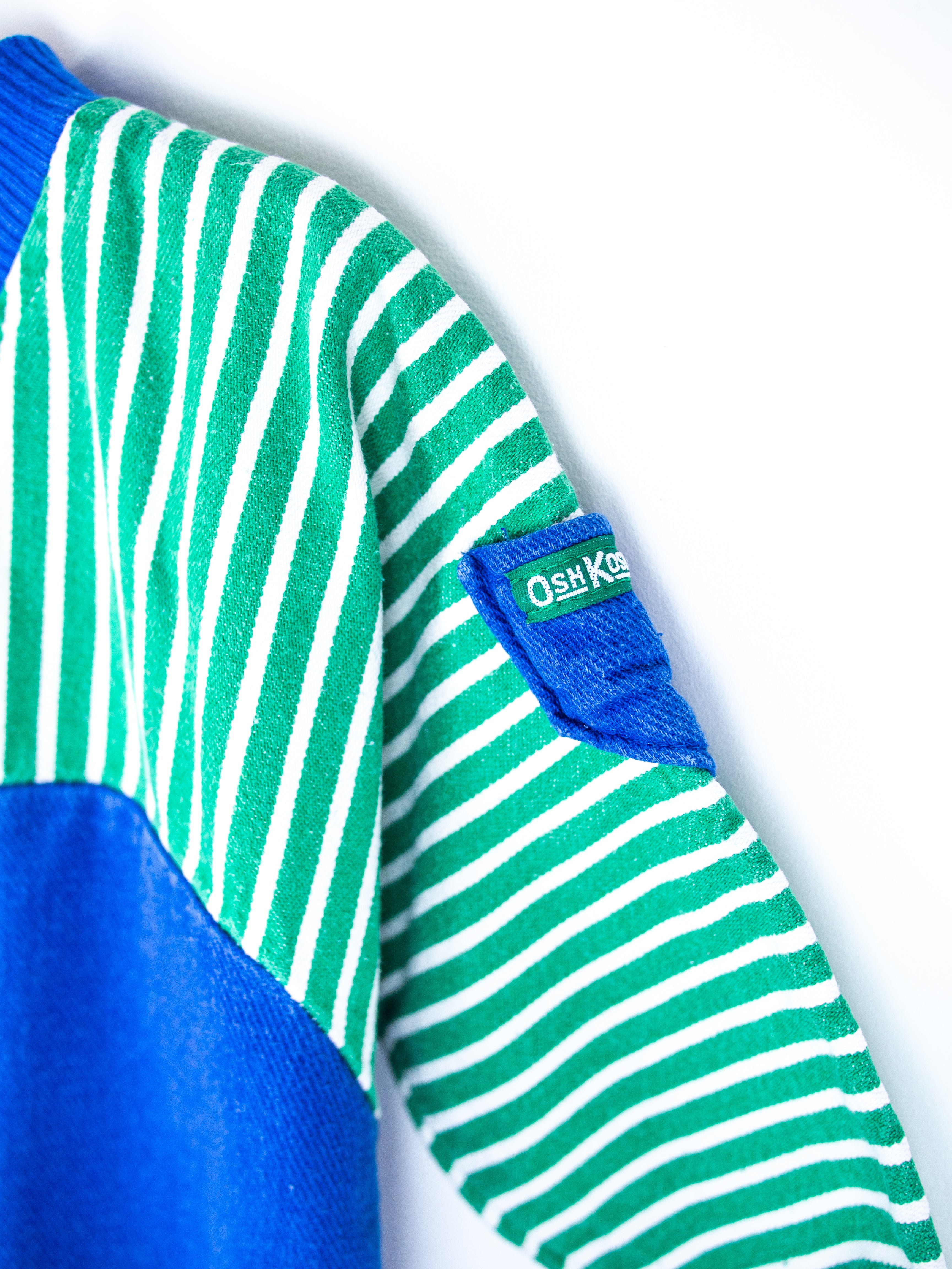 Osh Kosh Rare Vintage Sweatshirt - Age 12-18 months